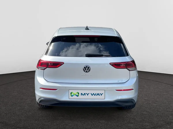 VOLKSWAGEN Golf VIII (2021) — foto 17 van 20