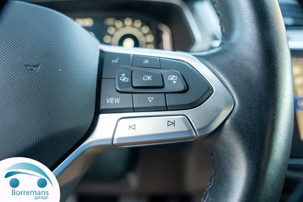 Volkswagen Tiguan (2023) — foto 29 van 43