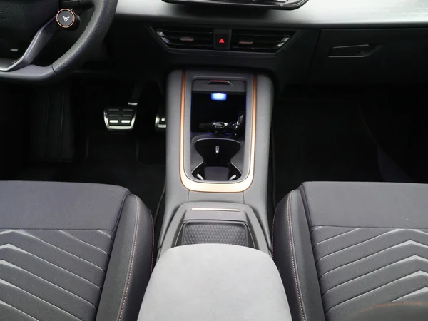 CUPRA Born (2025) — foto 5 van 25