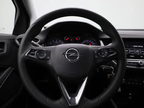 Opel Crossland X (2020) — foto 38 van 40