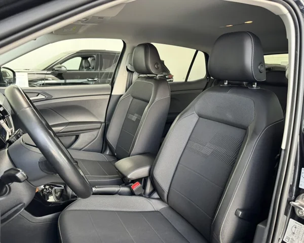 Volkswagen T-Cross (2022) — foto 13 van 30