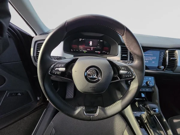 SKODA Kodiaq (2023) — foto 4 van 24