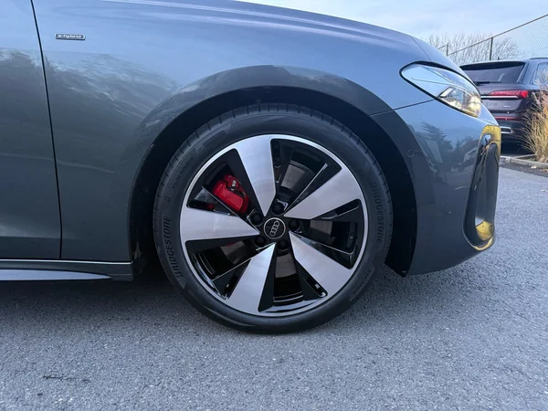 AUDI A5 Avant e-hybrid (PHEV) (2025) — foto 19 van 24