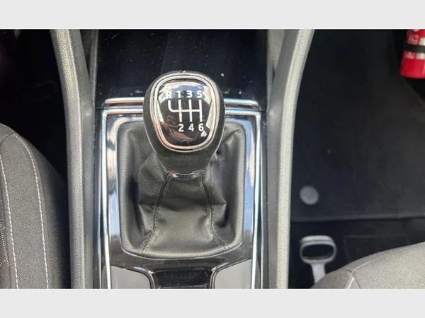 Skoda Karoq (2020) — foto 17 van 27