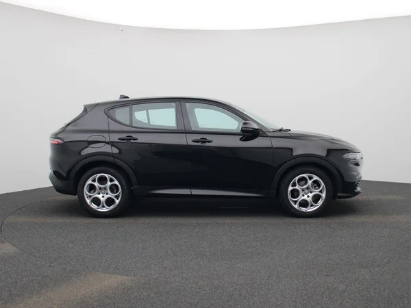 Alfa Romeo Tonale (2023) — foto 34 van 37