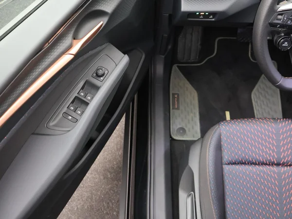 CUPRA Raval (2026) — foto 20 van 21