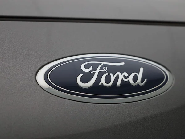 Ford Kuga (2022) — foto 35 van 40