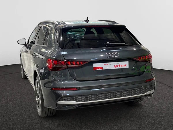 AUDI A3 Sportback PHEV (2025) — foto 10 van 16