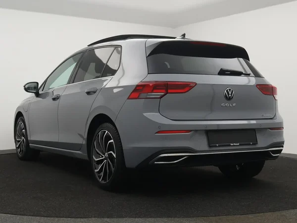 Volkswagen Golf (2024) — foto 22 van 29