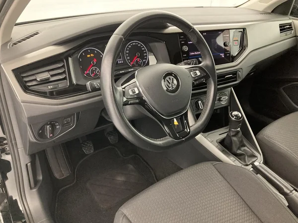 VOLKSWAGEN Polo (2019) — foto 31 van 36