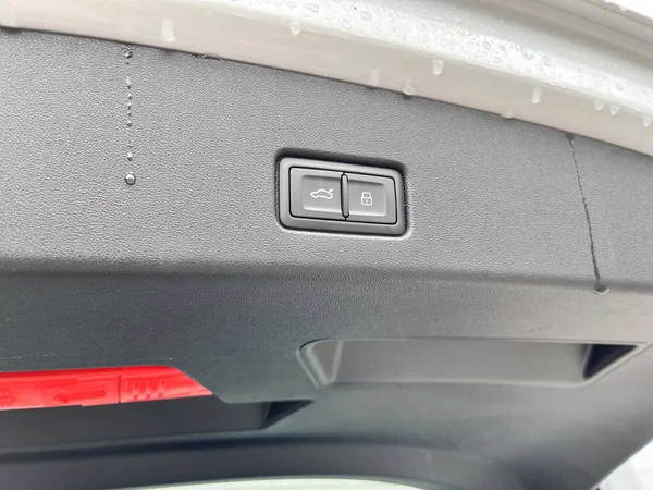 AUDI Q4 e-tron (2021) — foto 8 van 24