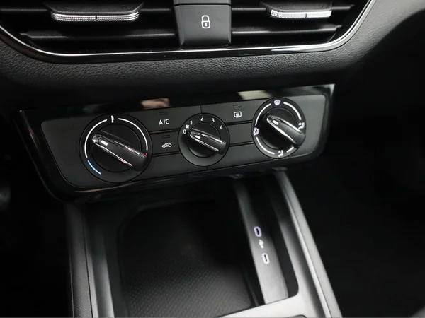 SKODA Scala (2024) — foto 8 van 17