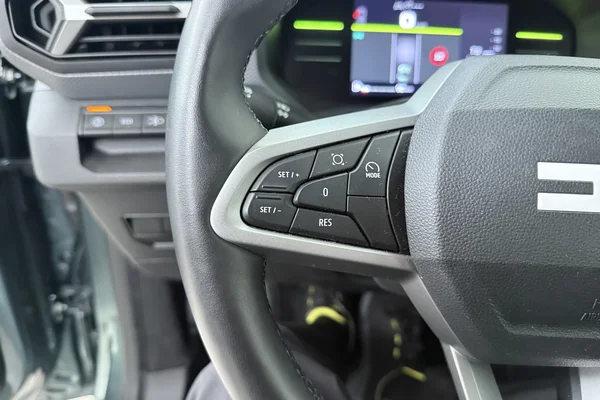 Dacia Duster (2026) — foto 6 van 16