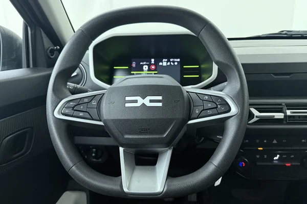Dacia SPRING (2025) — foto 2 van 15