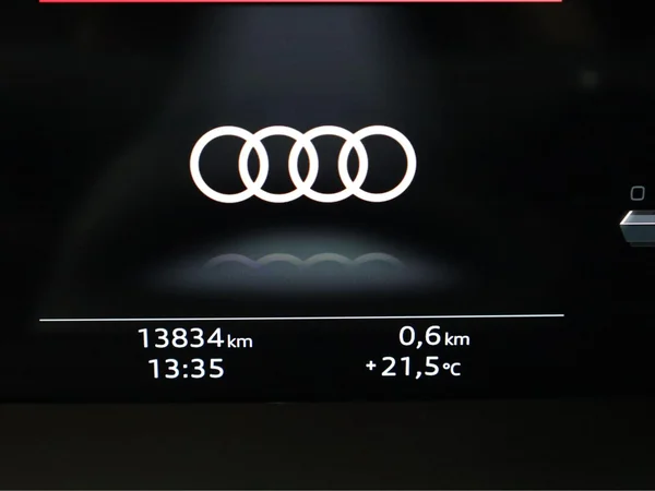 AUDI A3 Sedan (2025) — foto 9 van 21