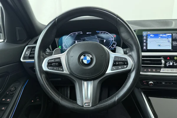 BMW 3 SW PHEV (G21) (2021) — foto 2 van 32