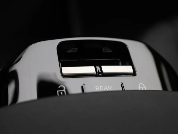 Volvo EX30 (2024) — foto 14 van 38