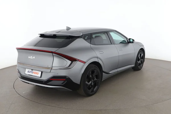 Kia EV6 (2022) — foto 13 van 17