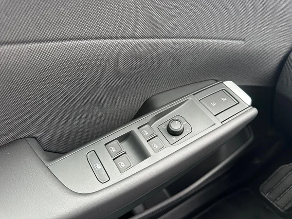VOLKSWAGEN ID.Polo (2026) — foto 7 van 24