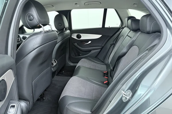 Mercedes-Benz C-Class SW (S205) (2020) — foto 30 van 31