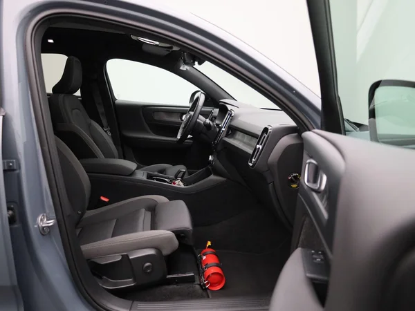 Volvo C40 (2023) — foto 31 van 47