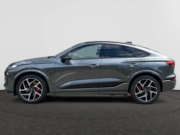 AUDI SQ6 Sportback e-tron (2025) — foto 19 van 24