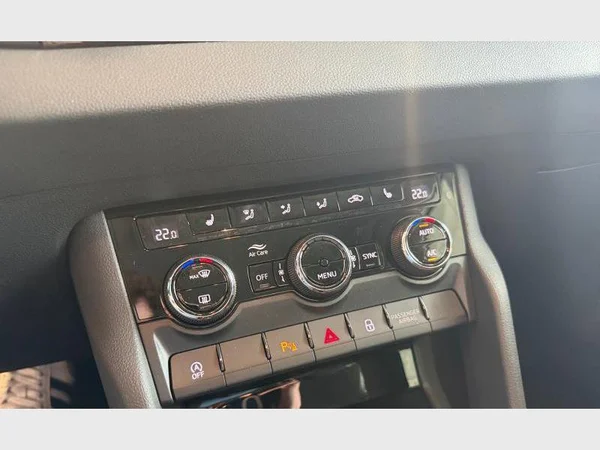 SKODA Karoq (2026) — foto 13 van 24