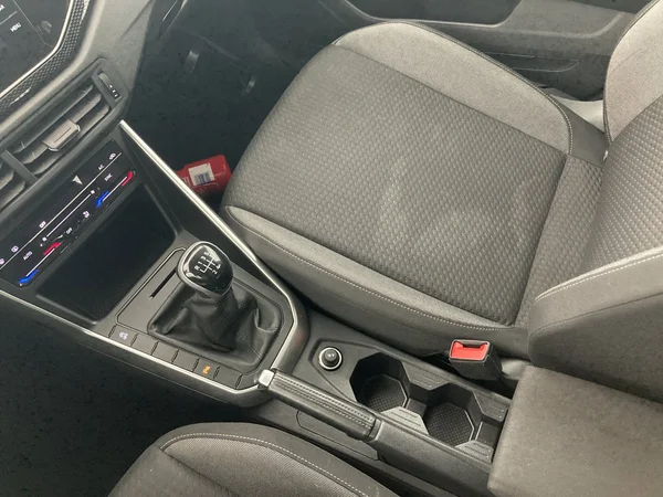 VOLKSWAGEN Taigo (2023) — foto 16 van 36