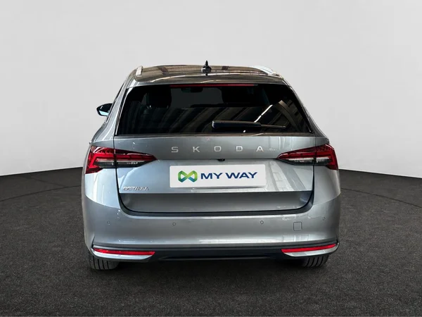 SKODA Octavia Combi (2025) — foto 14 van 24