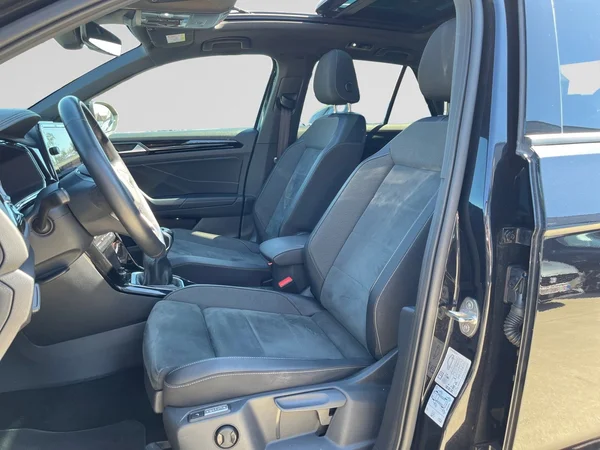 VOLKSWAGEN T-Roc (2023) — foto 3 van 24