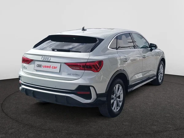 AUDI Q3 Sportback PHEV (2023) — foto 12 van 21
