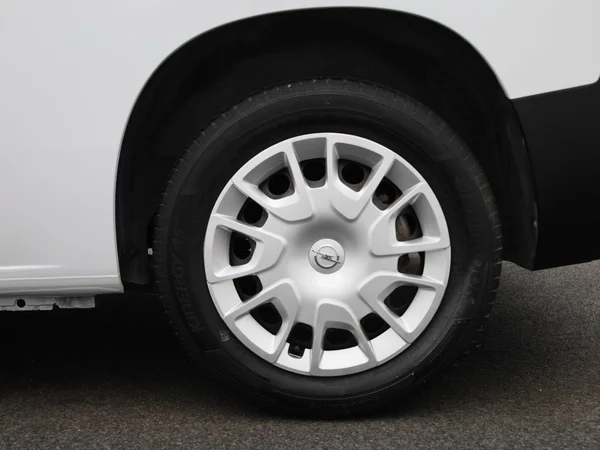 Opel Combo Life (2022) — foto 9 van 36