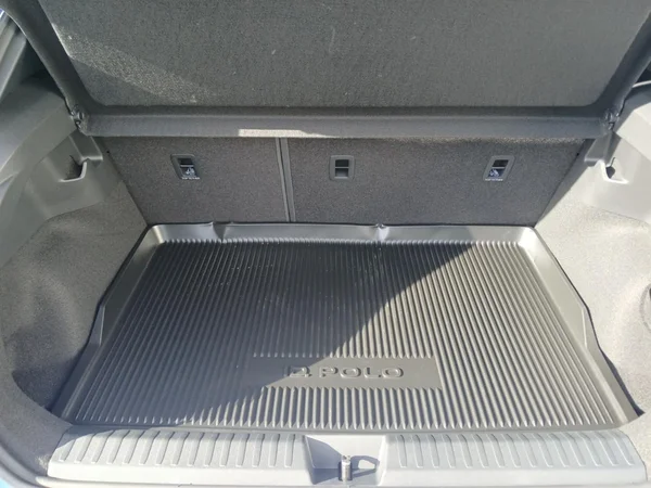 VOLKSWAGEN ID.Polo (2026) — foto 18 van 19