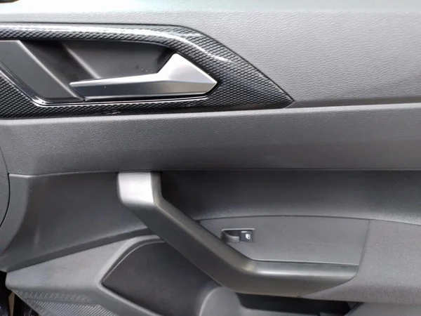 VOLKSWAGEN Polo (2024) — foto 9 van 23