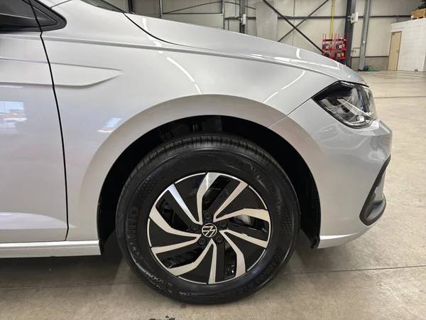 VOLKSWAGEN Polo (2025) — foto 15 van 22