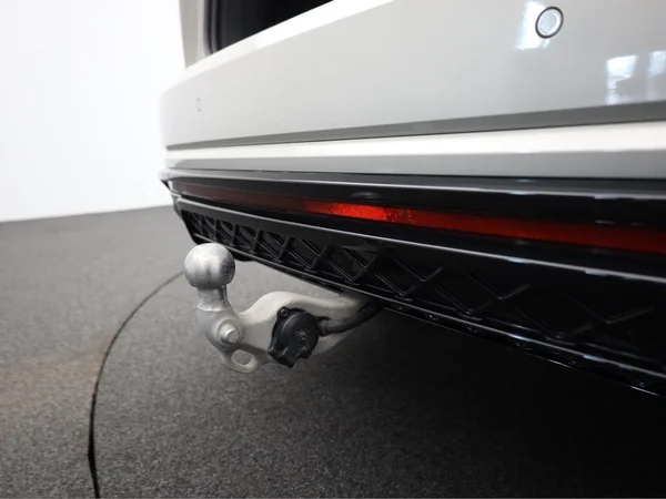 VOLKSWAGEN Touareg R (2025) — foto 5 van 27