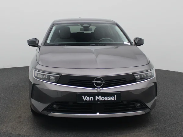 Opel Astra (2023) — foto 23 van 38