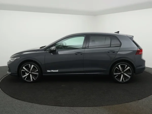 VOLKSWAGEN Golf VIII (2026) — foto 18 van 23