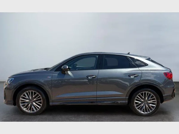 Audi Q3 Sportback (2024) — foto 23 van 26