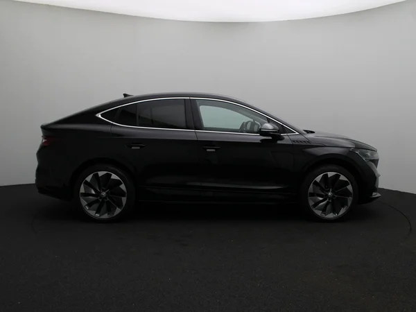 SKODA Enyaq Coupé (2024) — foto 14 van 29
