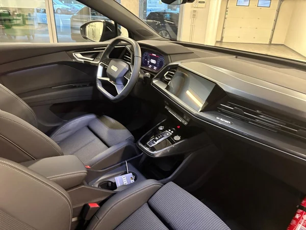 AUDI Q4 Sportback e-tron (2026) — foto 6 van 24