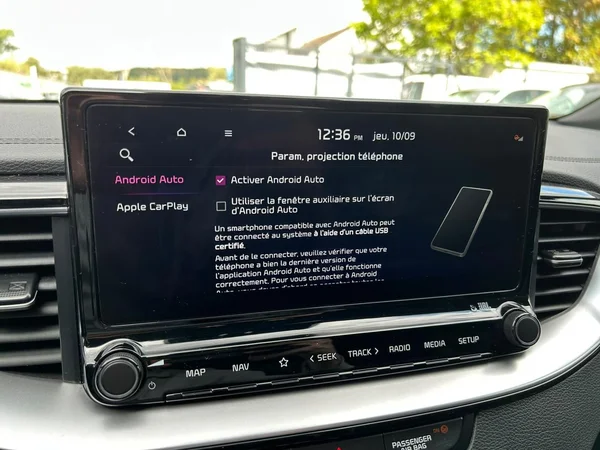 KIA XCeed (2024) — foto 16 van 30