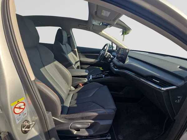 SKODA Enyaq Coupé (2025) — foto 16 van 24