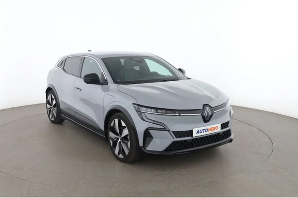 Renault Megane (2022) — foto 14 van 16