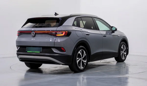 Volkswagen ID.4 (2021) — foto 45 van 56