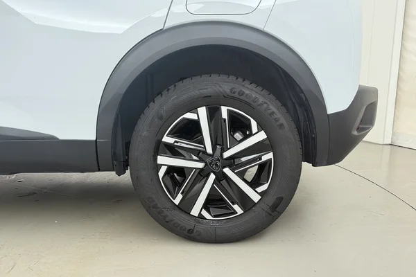 Peugeot 2008 (2025) — foto 15 van 18