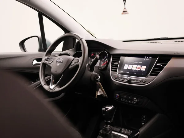 Opel Crossland X (2021) — foto 24 van 33