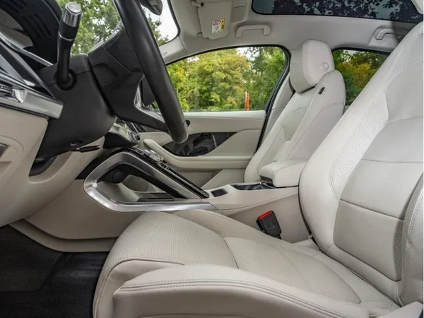 Jaguar I-PACE (2022) — foto 9 van 30