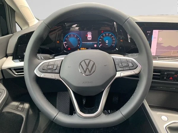 VOLKSWAGEN Golf VIII SW (2025) — foto 9 van 14