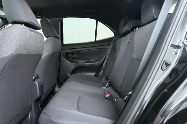 Toyota Yaris Cross Hybrid (HEV) (2025) — foto 18 van 19